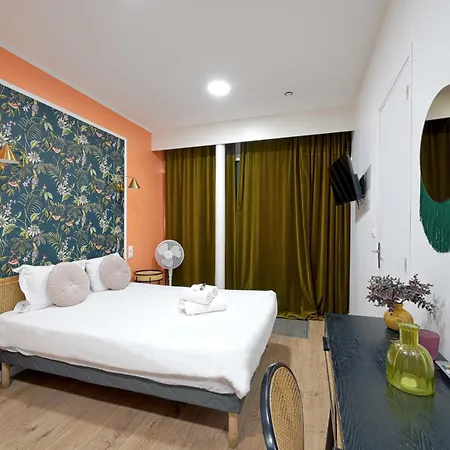 Modern Secure Studio- Perfect For 2- Catacombs Parigi